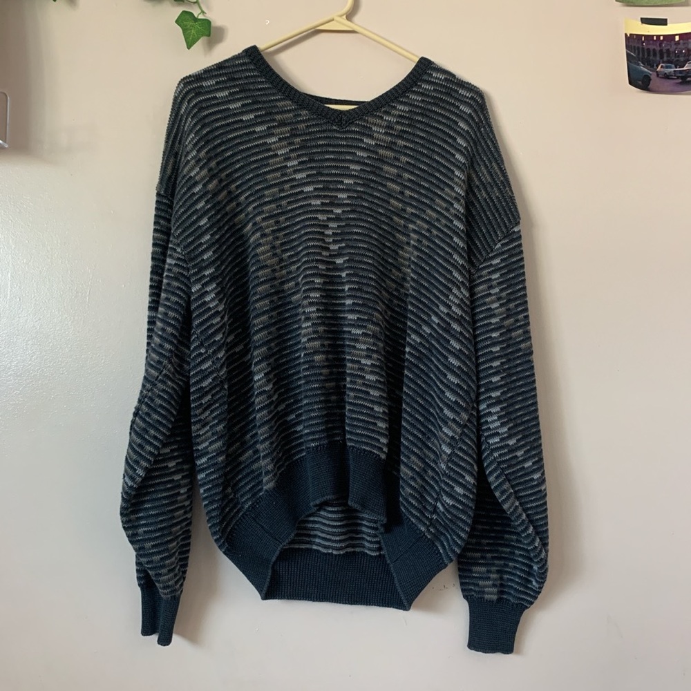 Cute vintage sweater